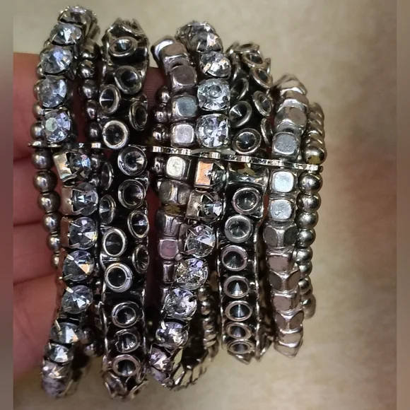 Forever 21 Beaded Stretch Bracelet - Picture 1 of 7